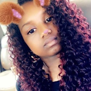 Meet your Posher, Lanae